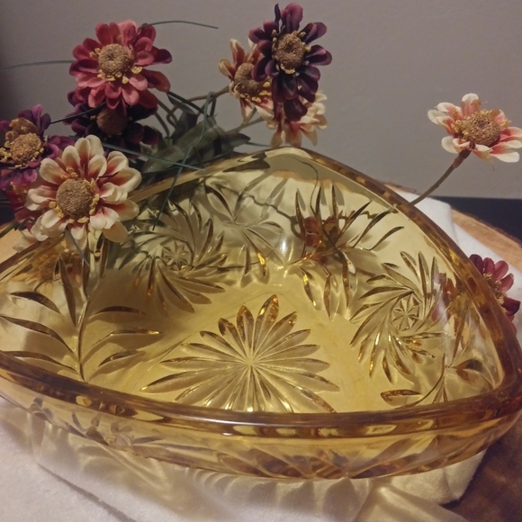 Vintage Light Amber Candy Dish Catch-all Bowl - Picture 3 of 8